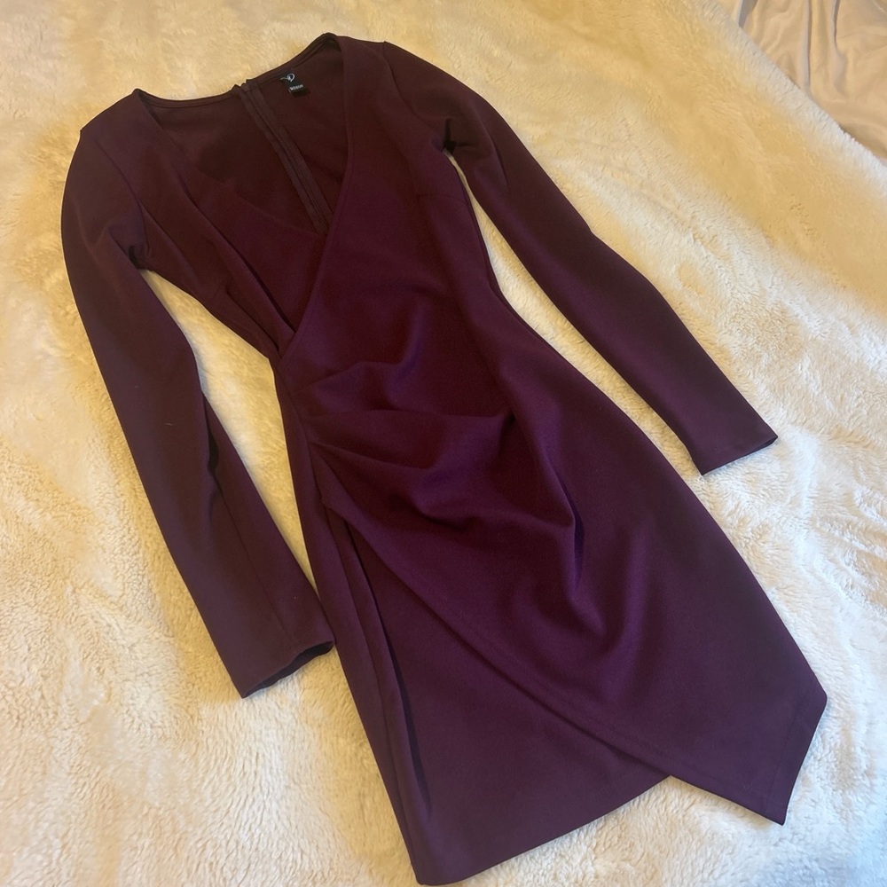 Windsor Deep Plum Long Sleeve Dress w Zipper Back size 2